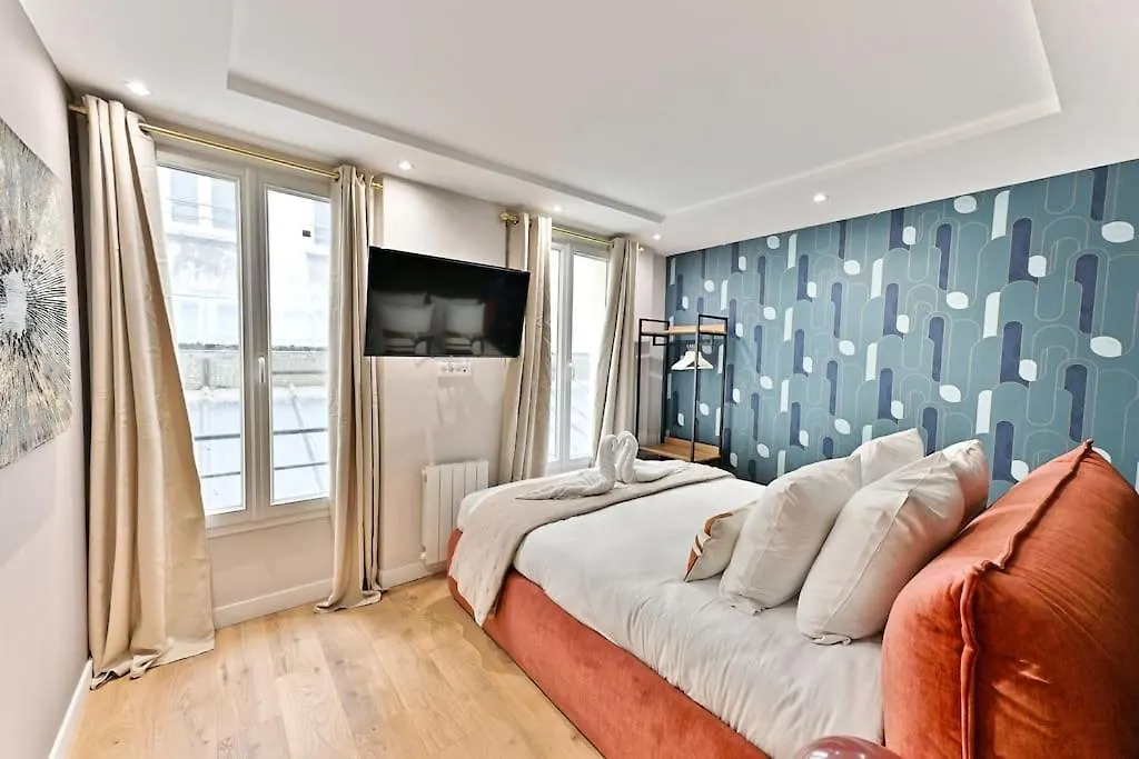 Apartment 3 Sentier